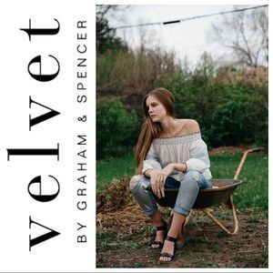 Velvet By‎ Graham & Spencer Embroidered Cotton Off Shoulder Smocked Tunic Top S